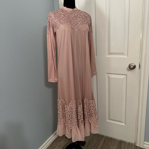 Dainty Jewells Dresses & Skirts - Dainty Jewells Dusty Rose Midi Dress